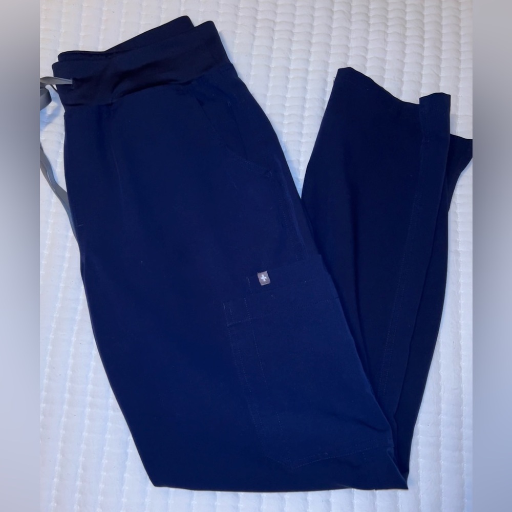 Figs navy blue straight leg scrub pants